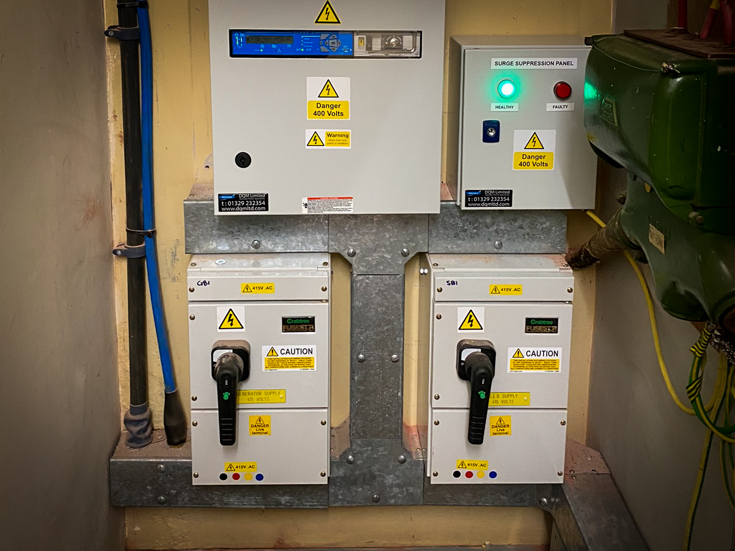Automatic changeover, surge protection device